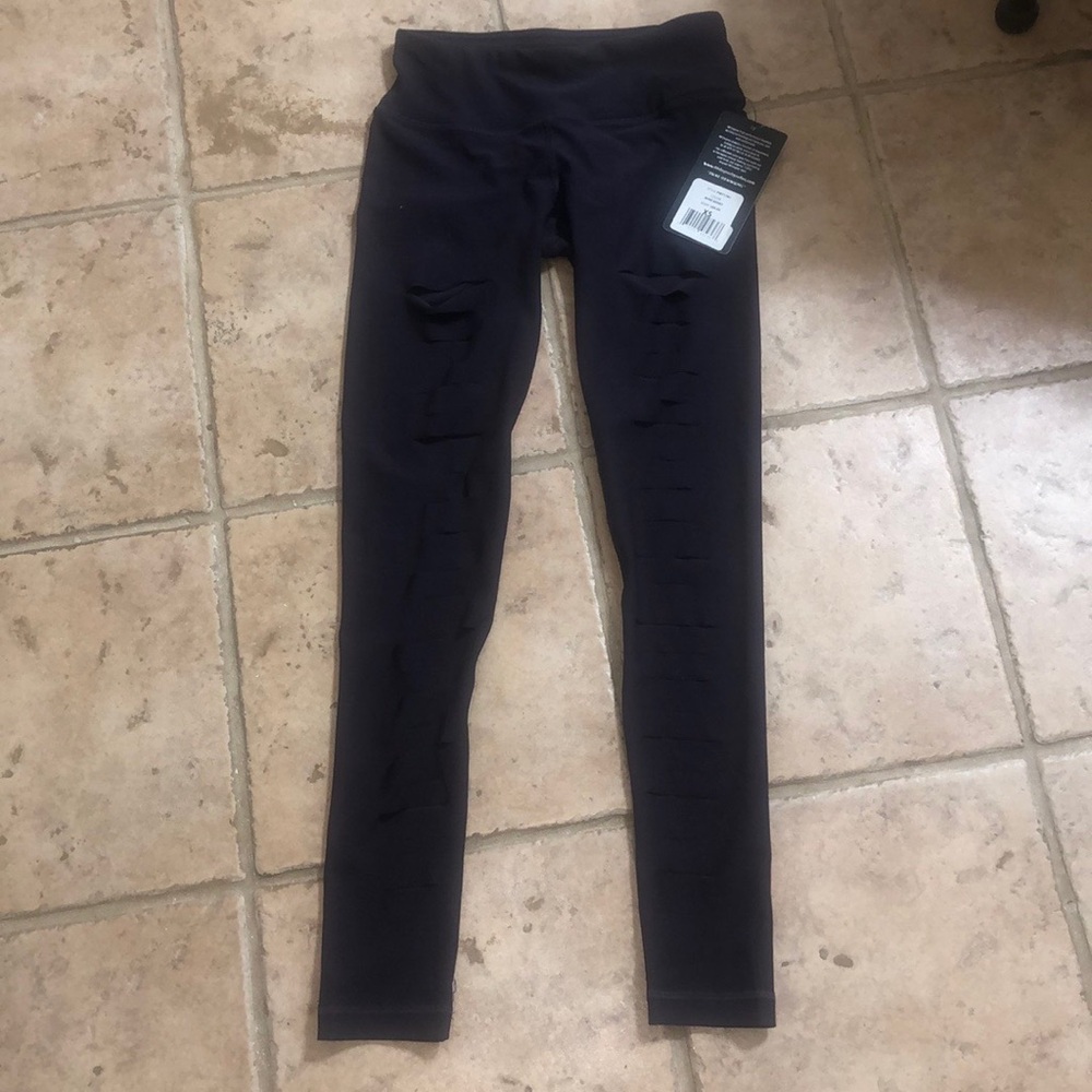 Ripped leggings